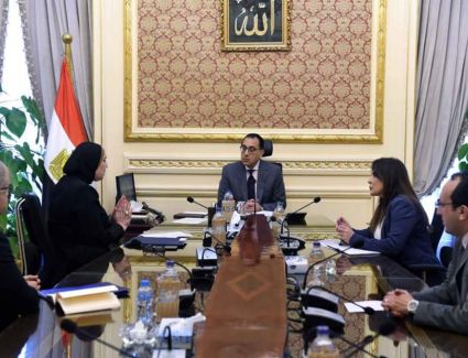 مدبولي: استمرار عجلة الإنتاج يوفر احتياجات المواطنين من السلع الغذائية والأدوية