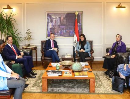 «المشاط» والوكالة الأمريكية للتنمية الدولية يبحثان دفع العلاقات المشتركة وتنسيق جهود زيادة الدعم المقدم للقطاع الخاص في مصر