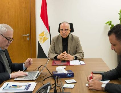 وزير الري يتابع مقترحات تطوير أعمال هيئة حماية الشواطئ ورؤيتها المستقبلية