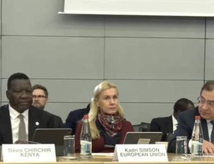 عاجل.. البترول: خطة طموحة للتوسع في الطاقات المتجددة لتصل إلى 42% بحلول 2035