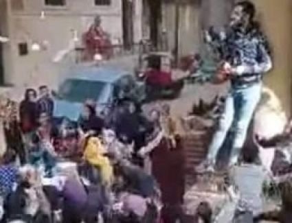 الأمن يتخذ اجراءاته قِبل مسجل خطر لإلقائه أموالا على المواطنين بالجيزة