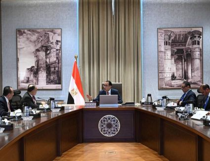 مع زيادة الموارد الدولارية بصفقة رأس الحكمة.. مدبولي: توجيهات رئاسية بالإفراج الفوري عن البضائع من الموانئ