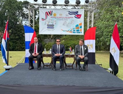 وزير الصحة يعلن فتح سوق جديد للدواء المصري في قارة أمريكا الجنوبية 