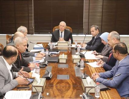    وزير الزراعة يبحث سبل تعزيز صادرات مصر من البطاطس 