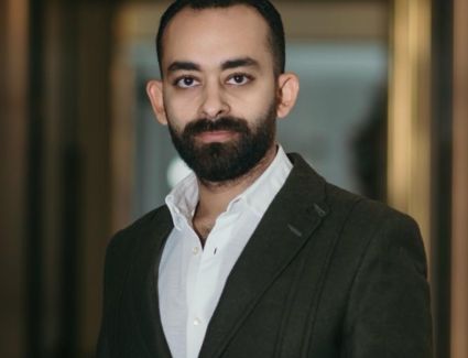 أحمد قدري: صفقة رأس الحكمة أحدثت اتزان وضبط للسوق ولا تراجع في أسعار العقارات 