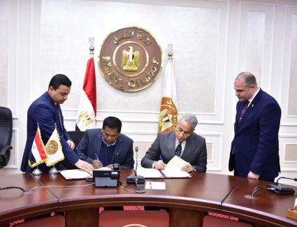 وزير العمل يُعلن عن دورات تدريب مهني بالمجان للشباب في معهد الساليزيان الإيطالي