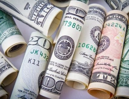 58 قرشا.. تراجع جديد للدولار ليسجل 47.18 جنيه للشراء