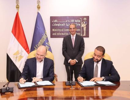 تعاون بين المصرية للاتصالات وشركة "إكسا إنفراستركتشر "EXA Infrastructure" الأوروبية لتعزيز حركة البيانات الدولية 