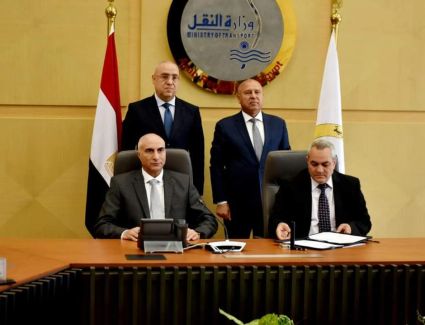 وزيرا النقل والاسكان يشهدان توقيع بروتوكول تعاون في مجالات النقل البري داخل المدن الجديدة