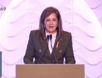 وزيرة التخطيط للرئيس السيسي: «شكرا على منظومة قيم تحترم المرأة» وتعلن ارتفاع نسبة الإناث بالجهاز الإداري للدولة