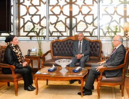 وزراء البيئة والري والتموين يناقشون حماية الموارد المائية من التلوث الصناعى بمنشآت صناعة السكر