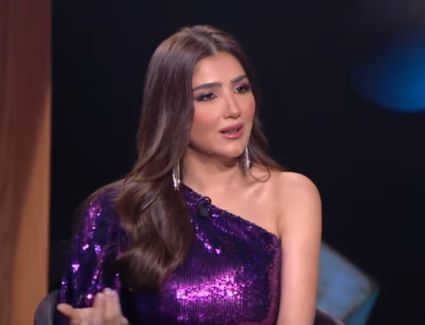 اعرف رأي الزعيم عادل إمام في الفنانة مي عمر.. ونعمة الأفوكاتو تكشف أسرار وتفاصيل حياتها.. فيديو