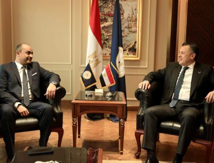 وزير السياحة يستعرض ملفات العمل وخطط التحرك خلال الفترة المقبلة  مع قيادات الوزارة