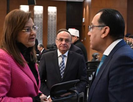 السعيد: الخطة الاقتصادية تستهدف معدل نمو 4.2% للعام المالي المقبل .. وزيادة الاستثمارات الخاصة إلى 50% 