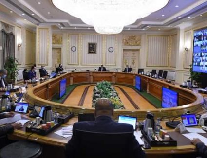 مدبولي: لا احتفالات في رأس السنة.. ووزيرة الصحة سيتم اتاحة موقع إلكتروني لتسجيل الراغبين في تلقي اللقاح