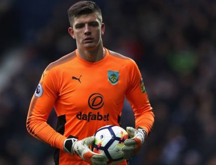 تشيلسي وتوتنهام يتنافسان على ضم موهبة بيرنلي