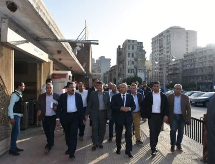 وزير النقل يتفقد مشروع  المرحلة الأولى من مترو الإسكندرية من محطة سكة حديد أبو قير وحتى محطة مصر  بطول 21.7 كم