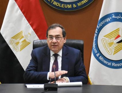 البترول: 118 منطقة جديدة يدخلها الغاز الطبيعي لأول مرة.. و55 ألف سيارة تم تحويلها للعمل بالطاقة النظيفة