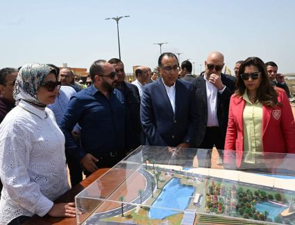 رئيس الوزراء يتفقد أعمال مشروع تطوير ورفع كفاءة طريق مدخل مدينة دمياط