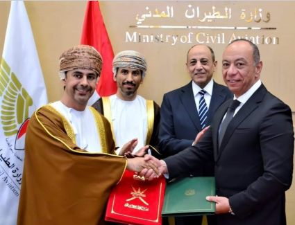 توقيع اتفاق ثنائي بمجال النقل الجوي بين مصر وسلطنة عمان