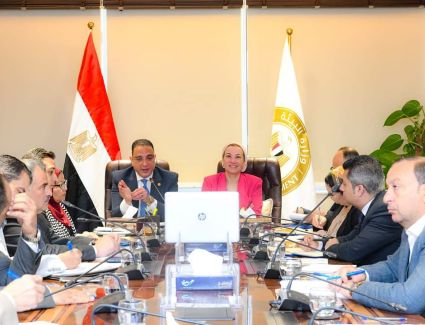 وزيرة البيئة ومحافظ الفيوم يتابعان الموقف التنفيذى لمشروع «الملاذ الآمن للحياة البرية»