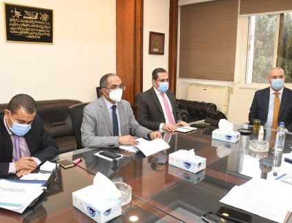 وزير الإسكان يستعرض آليات تنفيذ المرحلة الثانية من مبادرة "حياة كريمة" لتطوير 1500 قرية بالمحافظات