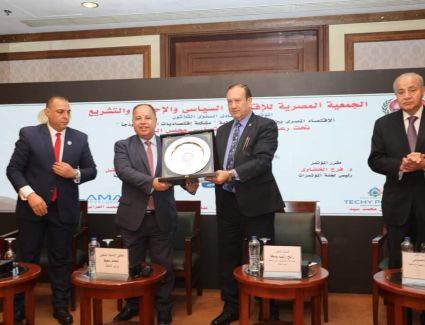 المالية: الرئيس السيسي يشدد دائمًا على صون الأمن الاقتصادي والمالى والغذائي لتحسين معيشة المواطنين