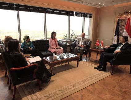 وزير السياحة يبحث مع سفير تونس بالقاهرة أوجه التعاون بين البلدين