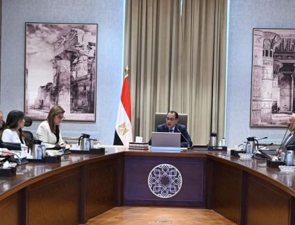 رئيس الوزراء يُتابع إجراءات وضع سقف للاستثمارات العامة