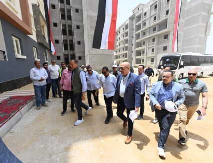  وزير الإسكان يتفقد وحدات المبادرة الرئاسية «سكن لكل المصريين» وأعمال المرافق بمدينة بنى سويف الجديدة