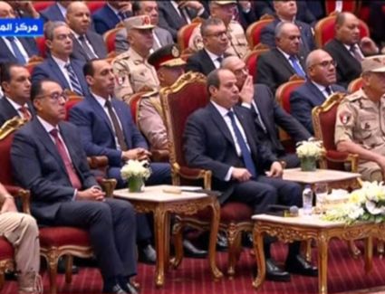 الرئيس السيسي يشهد افتتاح موسم حصاد القمح في مشروع توشكى 4