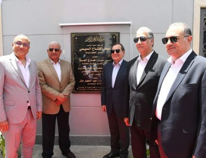 وزير البترول يفتتح محطتين جديدتين لتموين السيارات بالغاز الطبيعى 