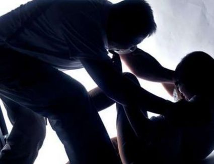 اختطاف واغتصاب وعقد عرفي.. مفاجآت جديدة في اتهام قاض وصديقيه بهتك عرض "فتاة مرينا"