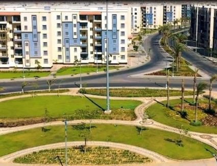 الإسكان: حرصنا في كل المشروعات على زيادة نصيب الفرد من المسطحات الخضراء والفراغات العامة في المدن الجديدة 