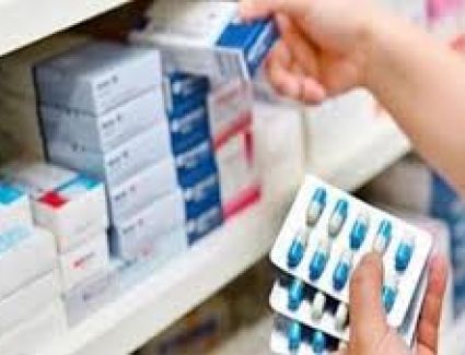 الحكومة تكشف حقيقة وجود عجز بأدوية البروتوكولات العلاجية لفيروس كورونا.. تزامناً مع الموجة الثانية