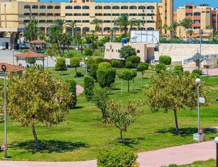 الإسكان: زراعة أكثر من مليون م2 مسطحات خضراء بدمياط الجديدة بجانب الحديقة المركزية بمساحة 55 فداناً