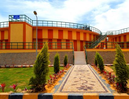 "الجزار": الانتهاء من تنفيذ مستشفى جامعى.. و7656 وحدة سكنية بمدينة سوهاج الجديدة