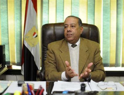 لتلقيه رشوة.. النائب العام يحيل رئيس مصلحة الضرائب السابق إلى المحاكمة