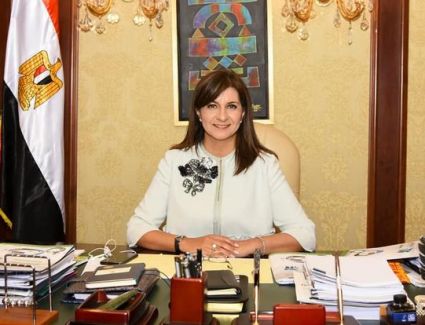 وزيرة الهجرة تدعو الجاليات المصرية بالخارج للمشاركة في إعادة تأهيل القرى الأكثر احتياجا.. صور