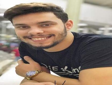 اليوتيوبر أحمد حسن: لم أوقع على إيصالات أمانة.. وسأقاضي المواقع التي نشرت الخبر