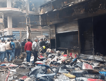 تفحم 18 محلا في حريق حريق هائل بسوق التوفيقية.. صور