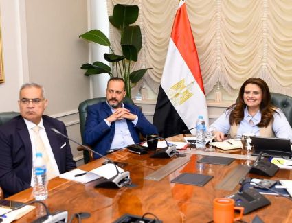 وزيرة الهجرة تتابع الترتيبات الجارية لانعقاد النسخة الخامسة من مؤتمر المصريين بالخارج