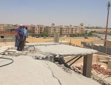 الإسكان: تنفيذ قرارات غلق وتشميع ورفع عدادات مرافق وإزالة مخالفات بناء بمدن 6 أكتوبر والشروق ودمياط الجديدة