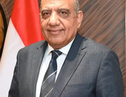 السيرة الذاتية لوزير الكهرباء بعد أداء اليمين الدستورية أمام الرئيس السيسي 