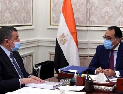 رئيس الوزراء يتابع مع "هيكل" مشروع رقمنة الإعلام المصرى