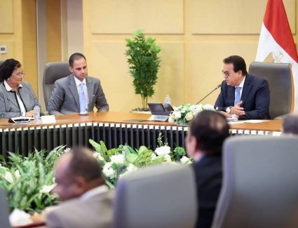 وزير الصحة يوجه بتكثيف الزيارات الميدانية الدورية على المنشآت الصحية بالمحافظات