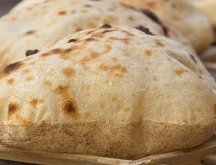 الحكومة توضح حقيقة رفع سعر رغيف الخبز المدعم بدءاً من الشهر المقبل