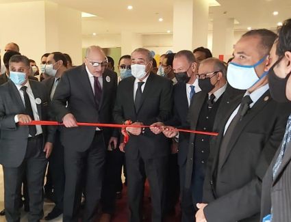 باستثمارات 165مليون جنيه.. وزير التموين يفتتح فرع جديد لمجموعة اللولو الدولية 