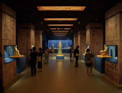 ⁠افتتاح معرض "قمة الهرم: حضارة مصر القديمة" بمتحف شنغهاي القومي