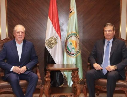  وزير الزراعة يبحث مع رئيس اتحاد مصدرى اللحوم والدواجن البرازيلي تعزيز التعاون المشترك